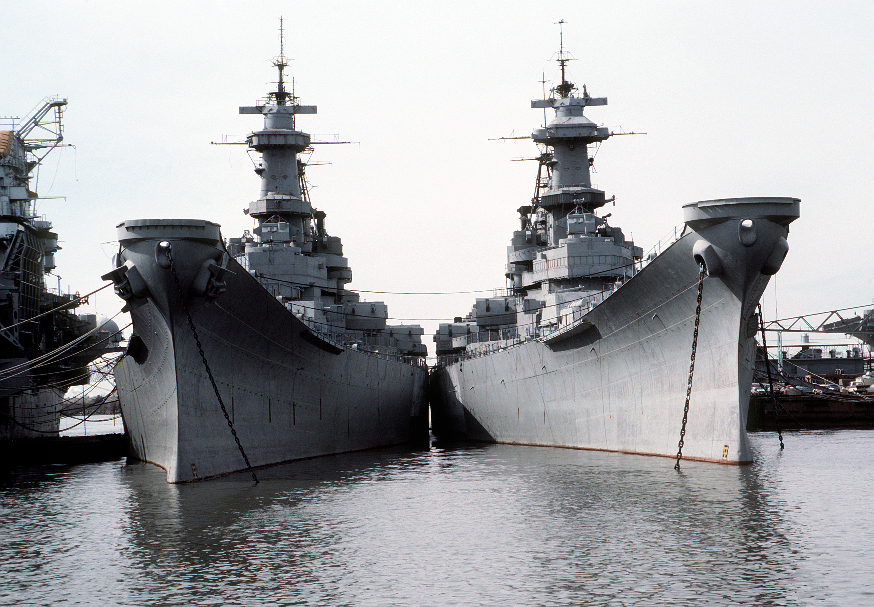 Asbestos Exposure - Navy Ships - Battleships: USS Iowa and USS Wisconsin